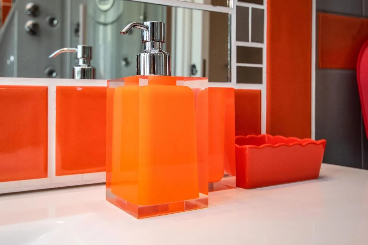 Orange Apartment Salò