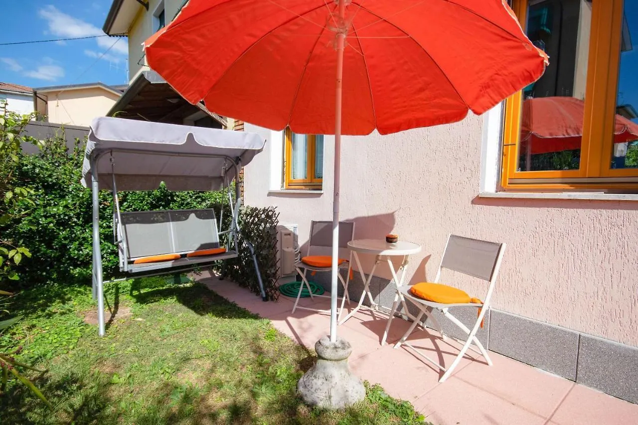 Orange Apartment Saló